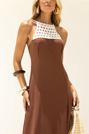 Vestido Midi Frysaide Marrom Pala Crochê Costas Vazadas
