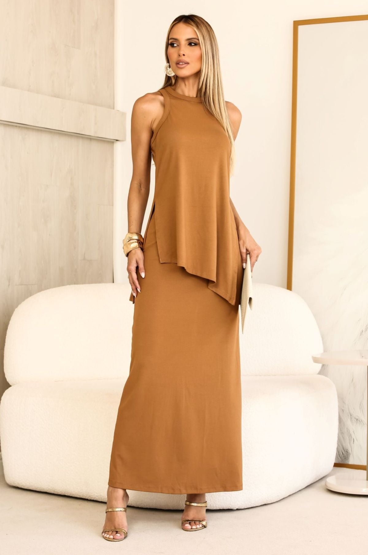 Blusa Alongada Com Abertura Na Lateral Doce De Leite Frysaide