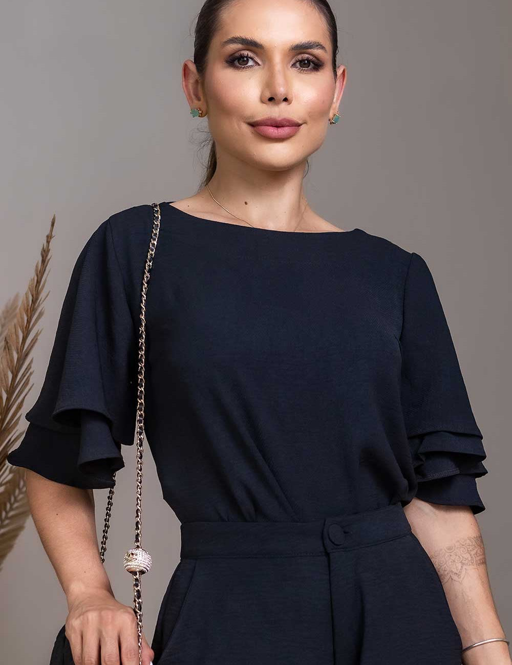 Blusa Casual Preta Babados Frysaide