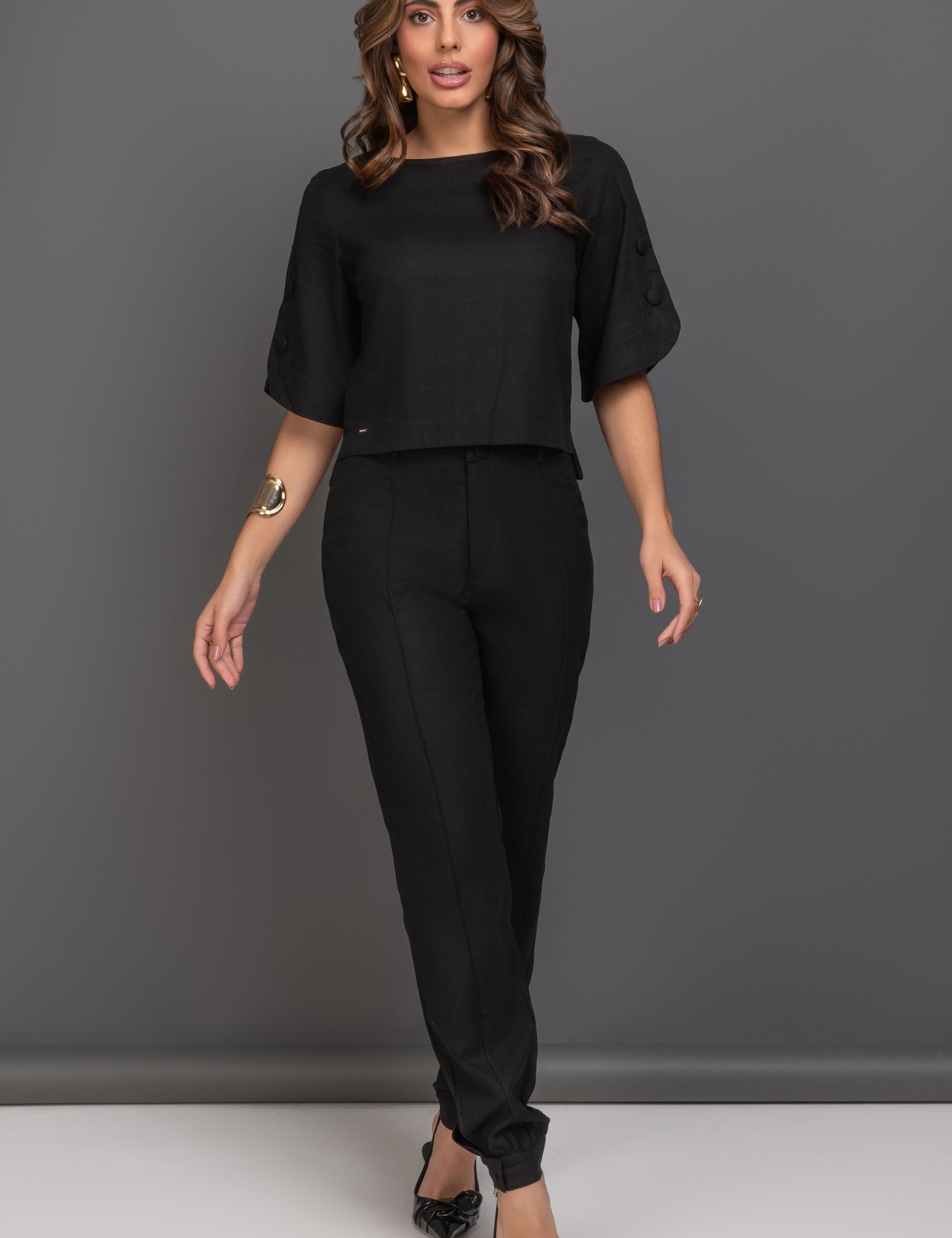 Blusa De Linho Com Abotoamento Nas Mangas Preto Frysaide