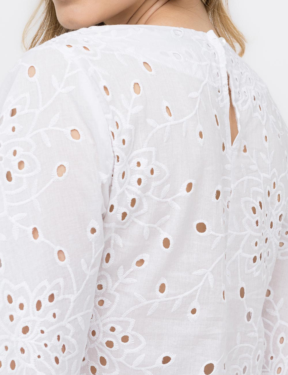 Blusa Laise Guipir Branco Frysaide
