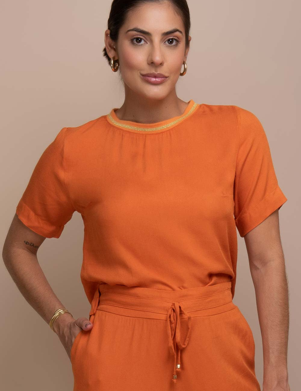 Blusa Laranja Gola Tricô Frysaide