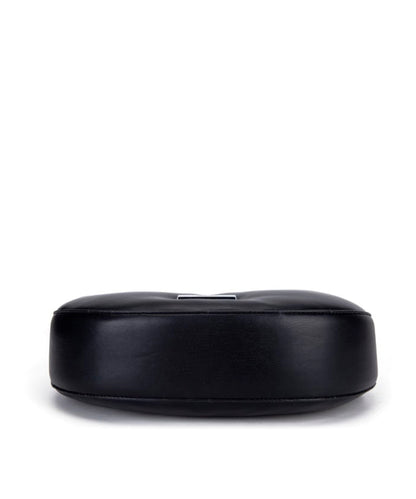 Bolsa Meia Lua Santa Lolla Preta Alça Corrente