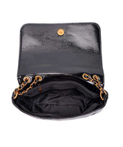 Bolsa Santa Lolla Preta Matelassê Verniz
