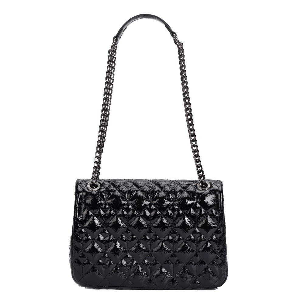 Bolsa Santa Lolla Preta Verniz Matelassê Alça Correntes