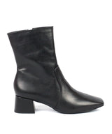 Bota Lia Line Preta Cano Baixo Salto Bloco
