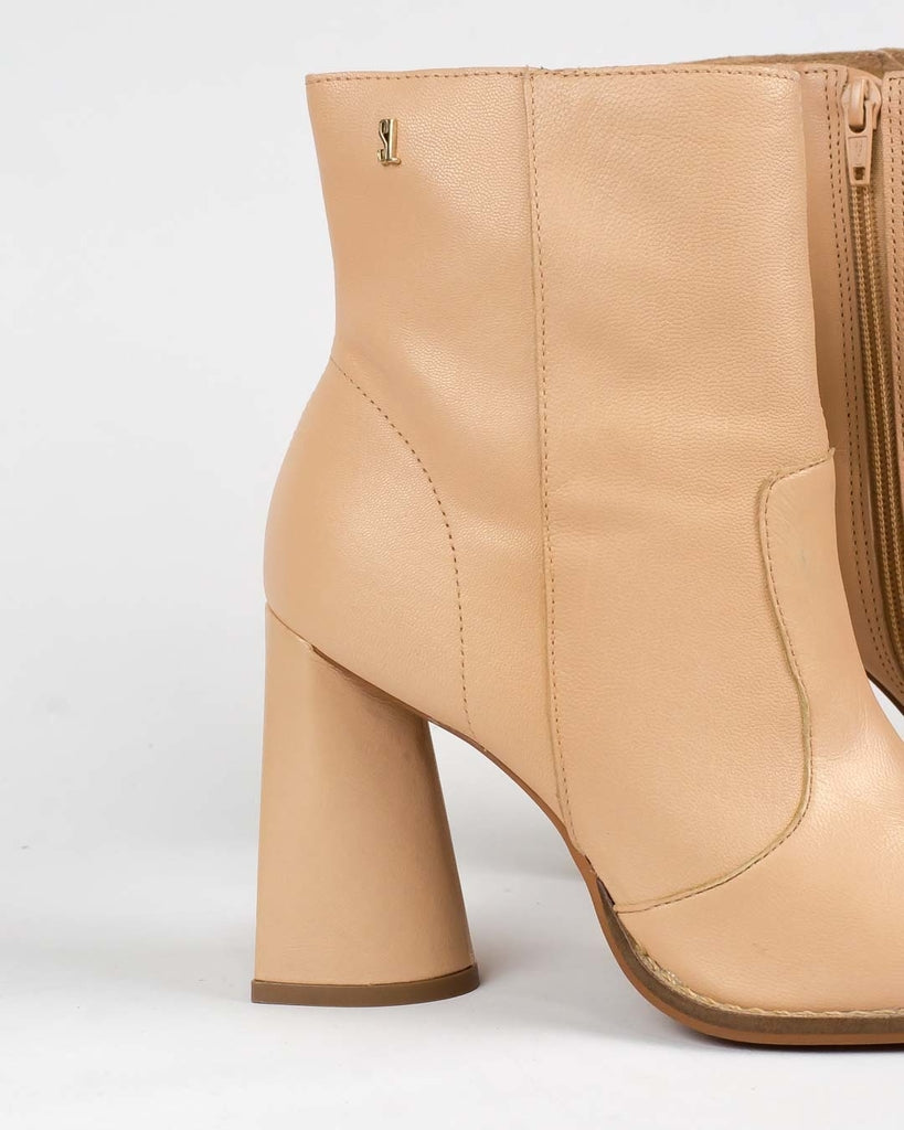 Bota Santa Lolla Salto Grosso Couro Nude Rosado