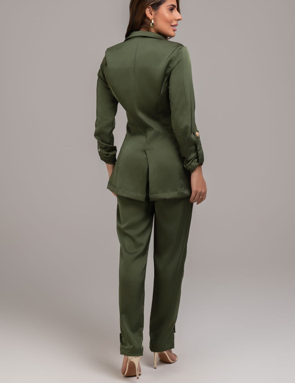 Calça Cenoura Com Botoes Dourados Verde Frysaide