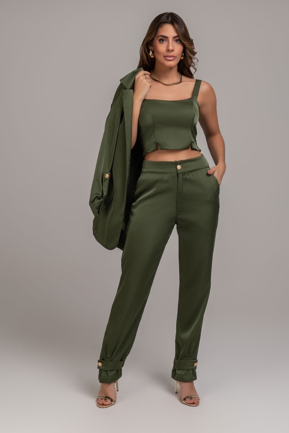 Calça Cenoura Com Botoes Dourados Verde Frysaide
