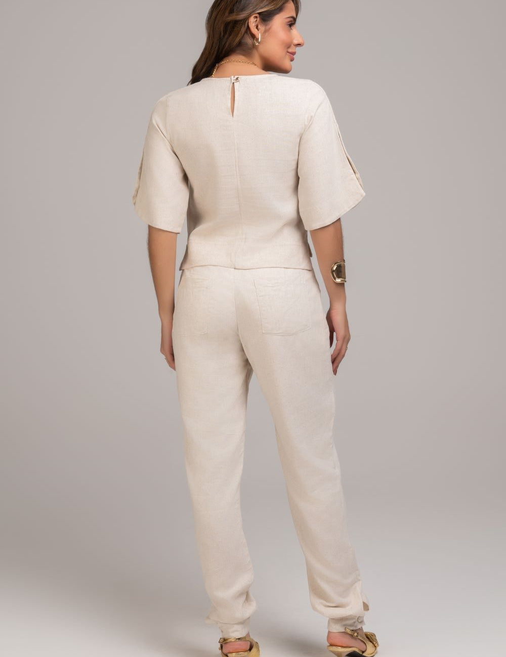 Calça Cenoura De Linho Natural Frysaide