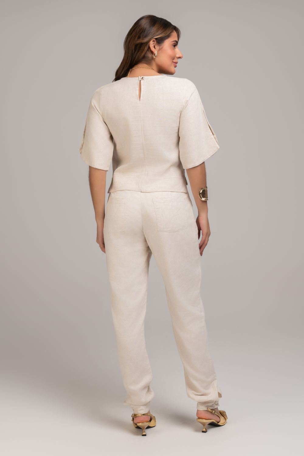 Calça Cenoura De Linho Natural Frysaide