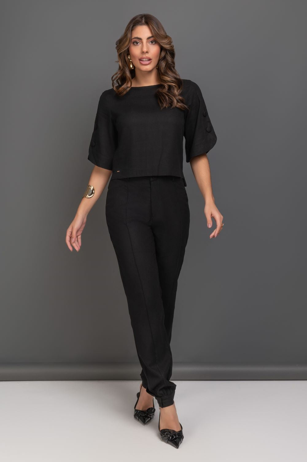 Calça Cenoura De Linho Preto Frysaide