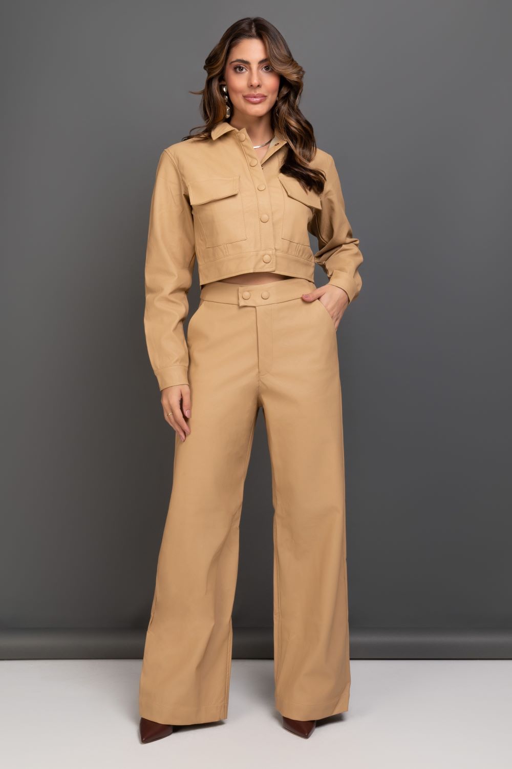 Calca Reta Carla De Couro Bege Frysaide