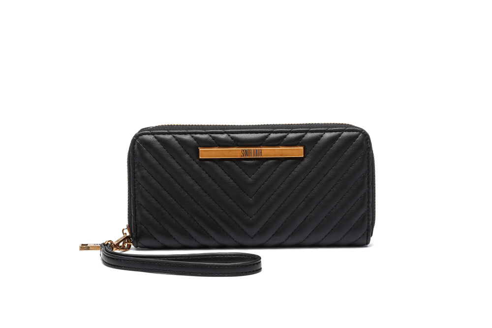 Carteira Santa Lolla Preta Matelassê Alça De Mão