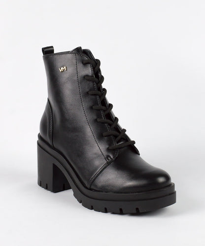 Coturno Preto Salto Bloco Tratorada Via Marte