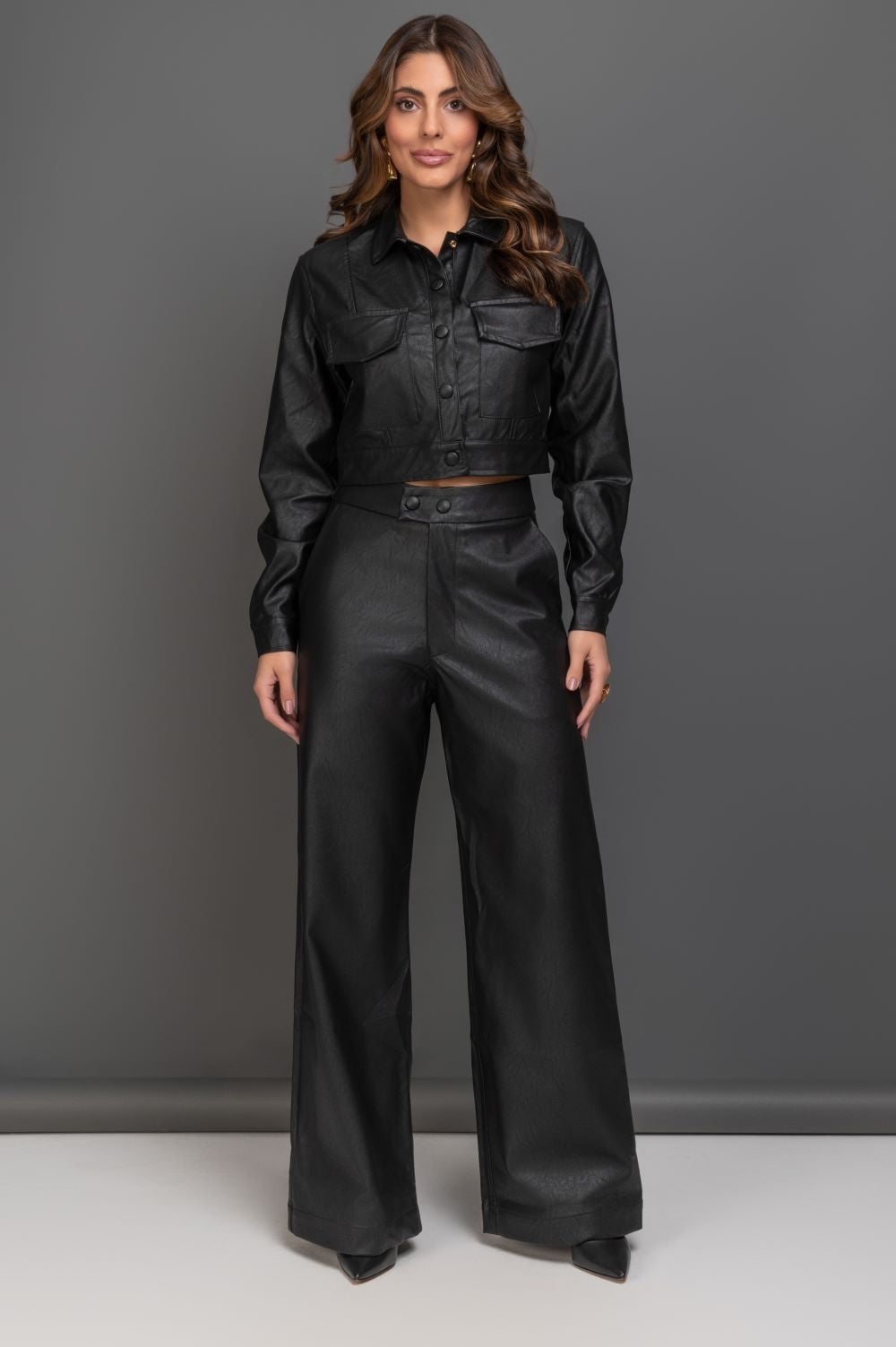 Jaqueta De Couro Carla Com Bolsos Preto Frysaide