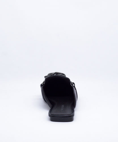 Mule Lia Line Preto Couro Correntes Bico Quadrado - 1994.70124