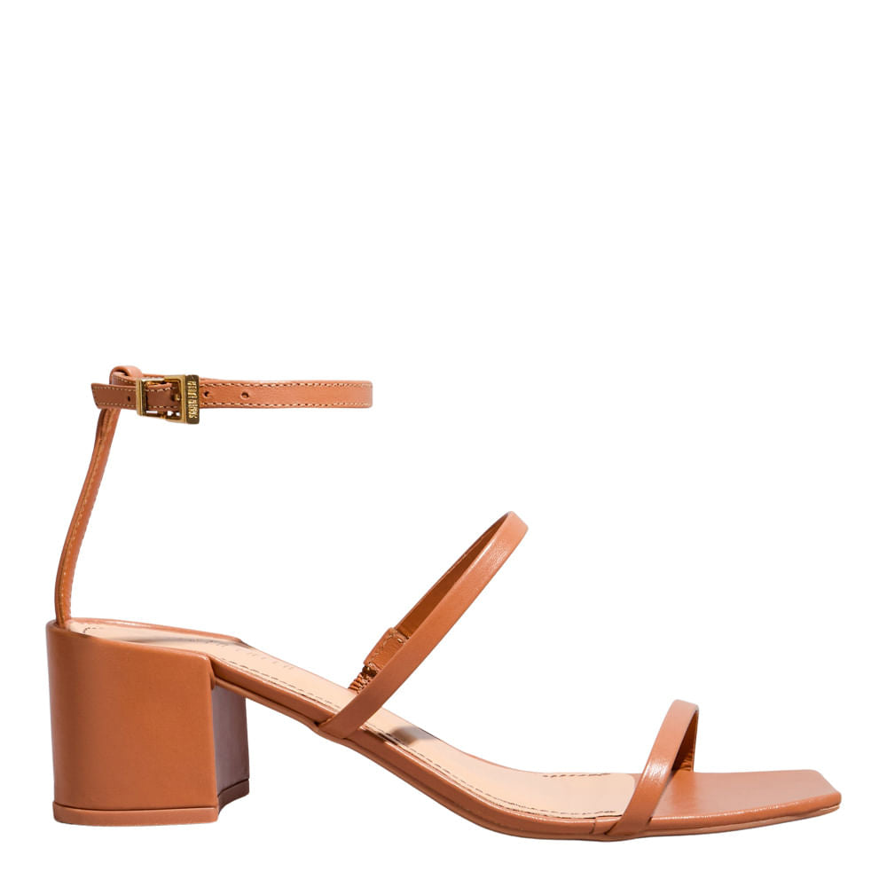 Sandália Caramelo Santa Lolla Salto Bloco Elegância e Conforto