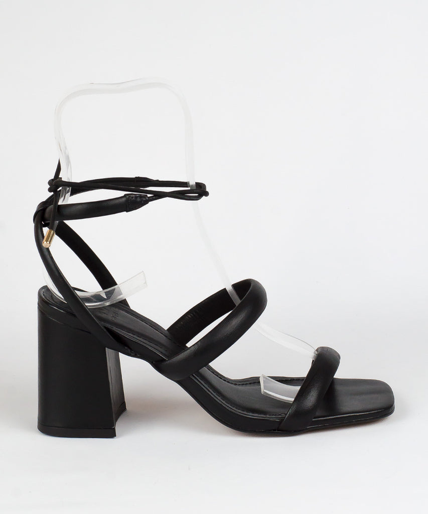 Sandália Degalls Preta Salto Bloco Amarração