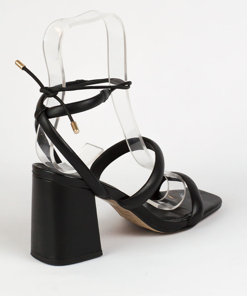 Sandália Degalls Preta Salto Bloco Amarração