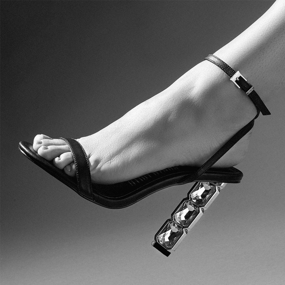 Sandália Santa Lolla Caramelo Salto Pedraria