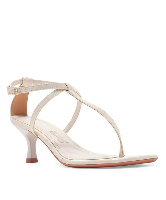 Sandália Santa Lolla Verniz Off White Salto Fino