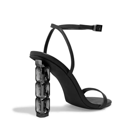 Sandália Preta Santa Lolla Salto Bloco Em Pedrarias