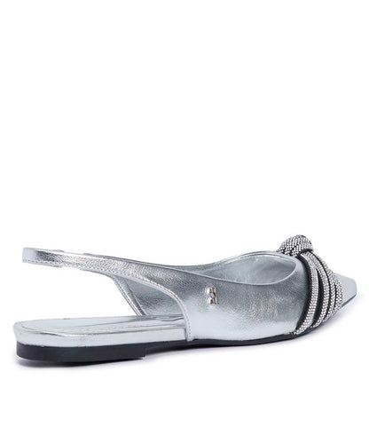 Sapatilha Santa Lolla Metalizada Bico Fino Strass Prata