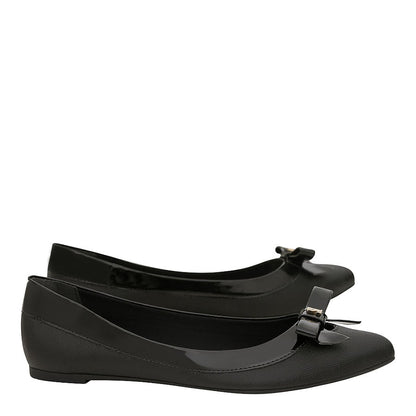 Sapatilha Santa Lolla Preta Bico Fino Laço