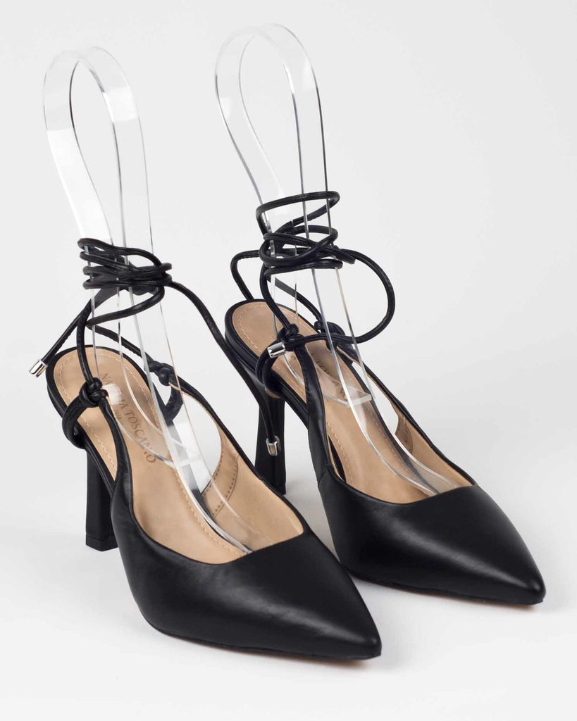 Scarpin Lia Line Preto Bico Fino Amarração - 2013.70384