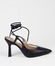 Scarpin Lia Line Preto Bico Fino Amarração - 2013.70384