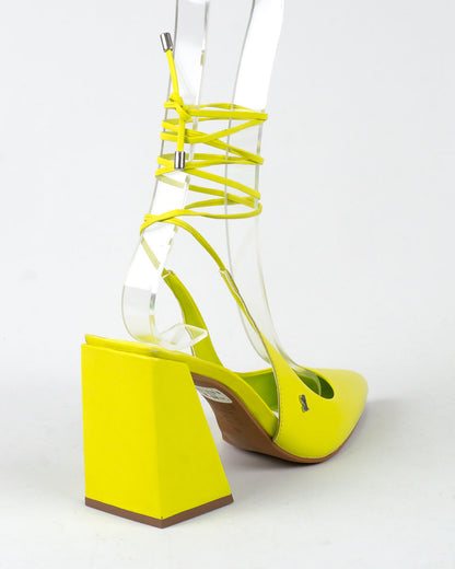 Scarpin Santa Lolla Lima Couro Amarração Salto Grosso