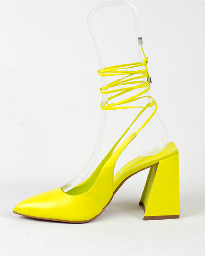 Scarpin Santa Lolla Lima Couro Amarração Salto Grosso