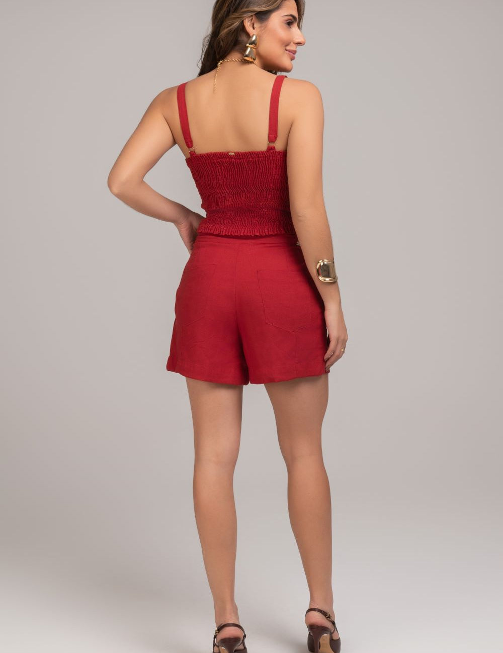 Short De Linho Com Fivela Vermelho Frysaide