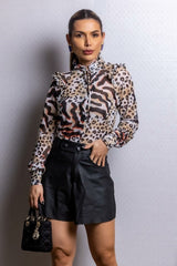 Short Preto Couro Abotoamento Frysaide