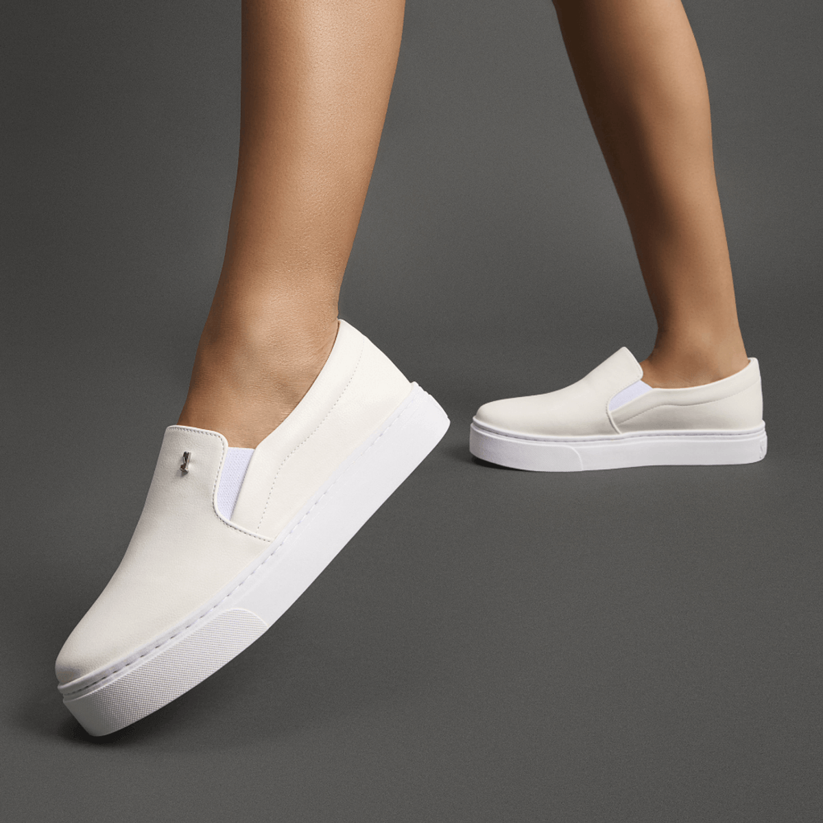 Slip On Santa Lolla Branco Sola Baixa
