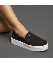 Slip On Santa Lolla Preto Suede Sola Alta