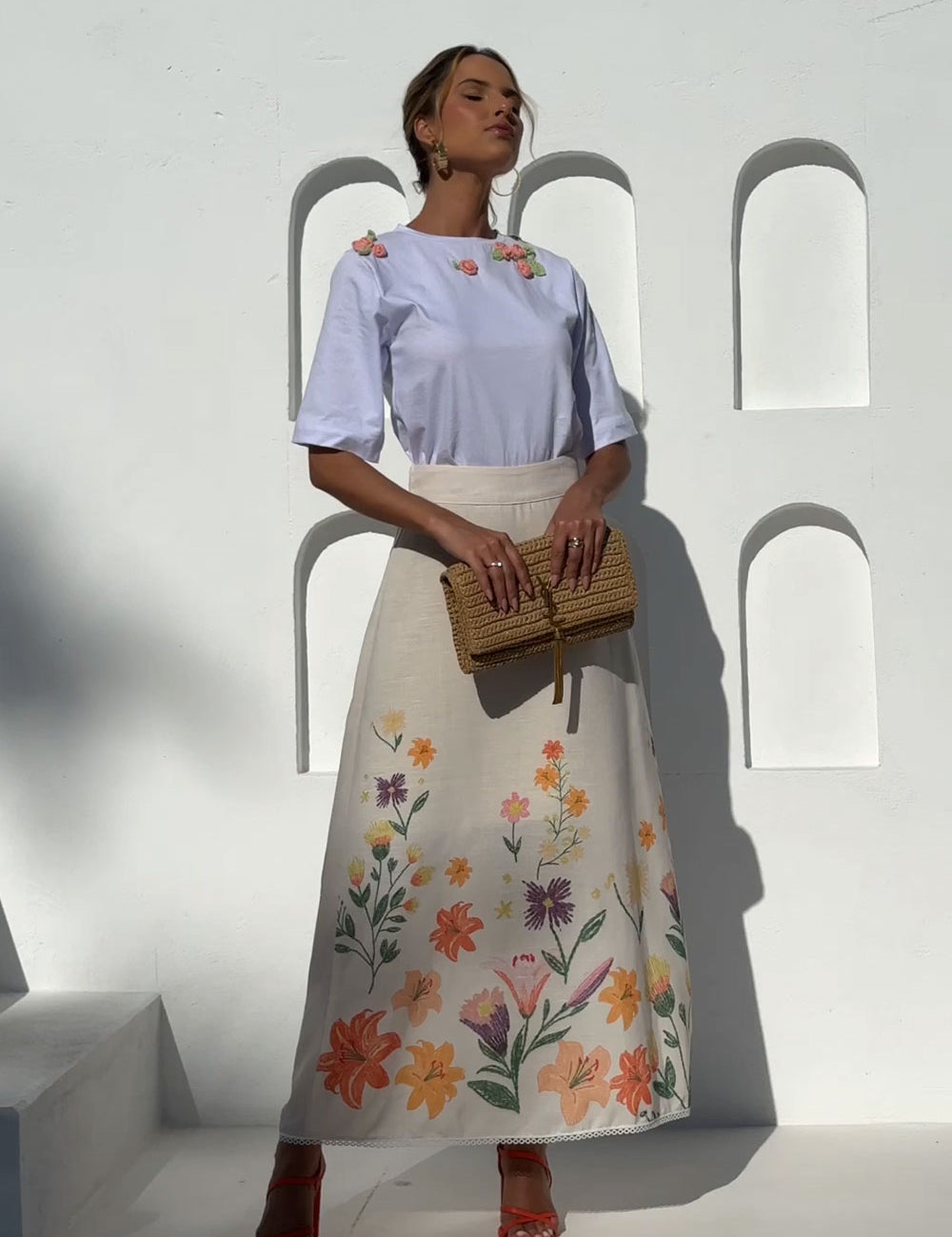 T Shirt Barbara Flores De Croche Branco Frysaide