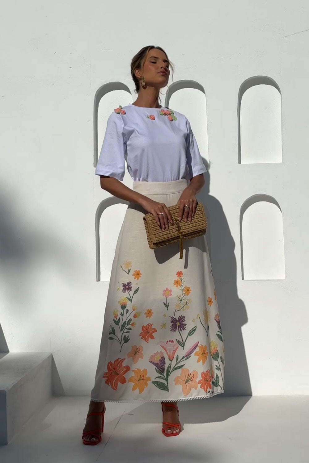 T Shirt Barbara Flores De Croche Branco Frysaide