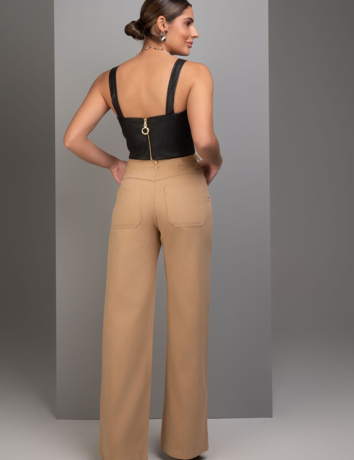 Top Cropped Couro Preto Frysaide