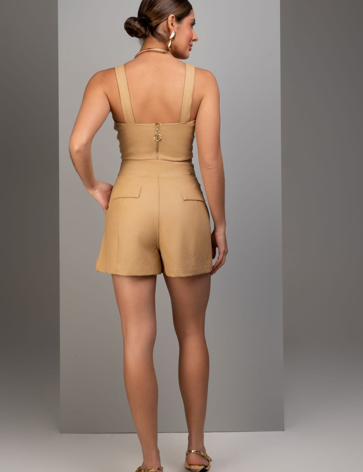 Top Cropped De Couro Bege Frysaide