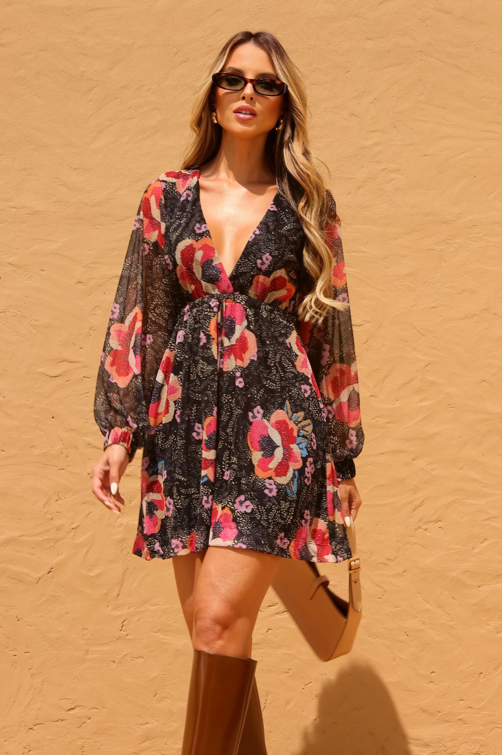 Vestido Curto Com Tarsel Estampa Abraço Frysaide