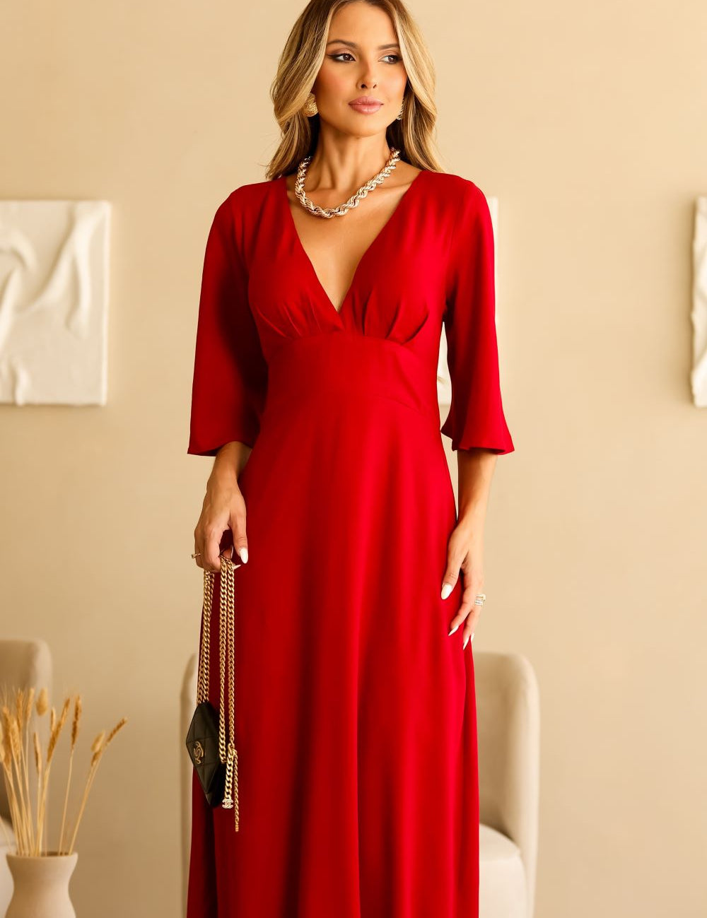 Vestido De Viscose Com Decote Vermelho Frysaide