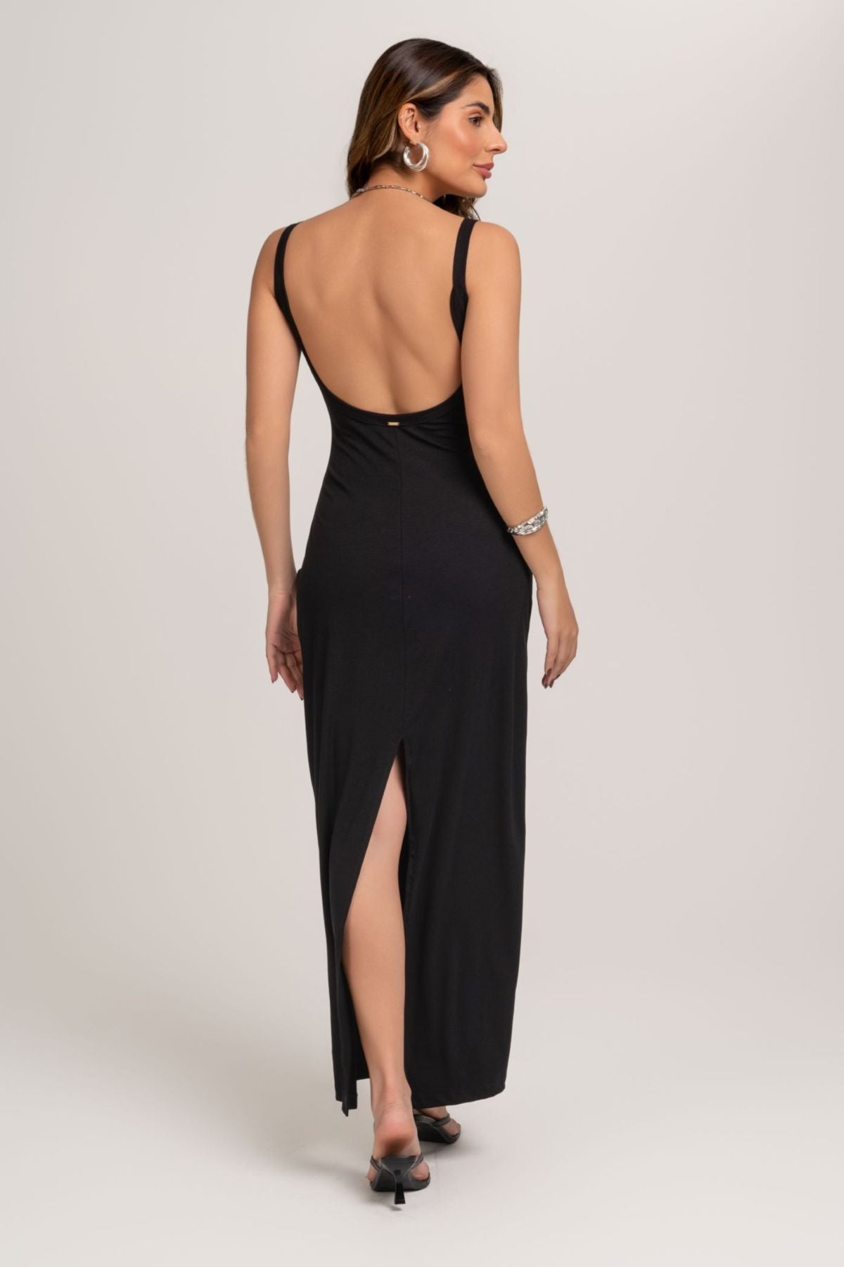 Vestido Super Midi De Trico Preto Frysaide